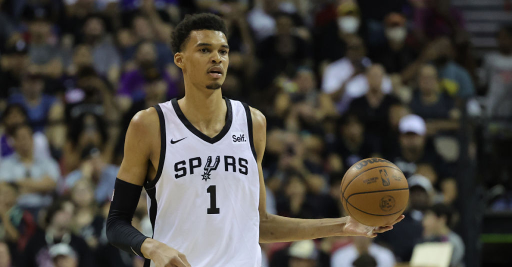  马刺文班亚马创新高惜败爵士  